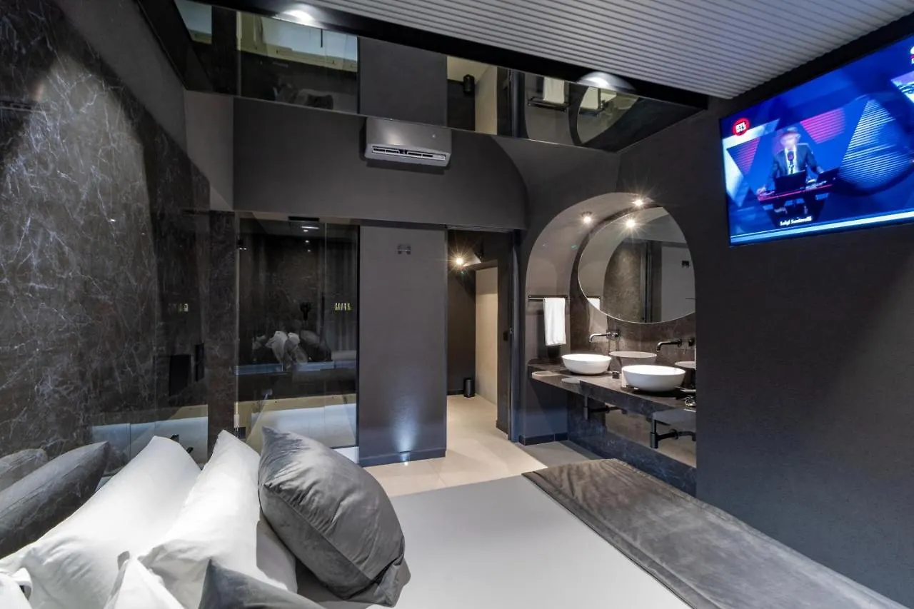 4 Suites 