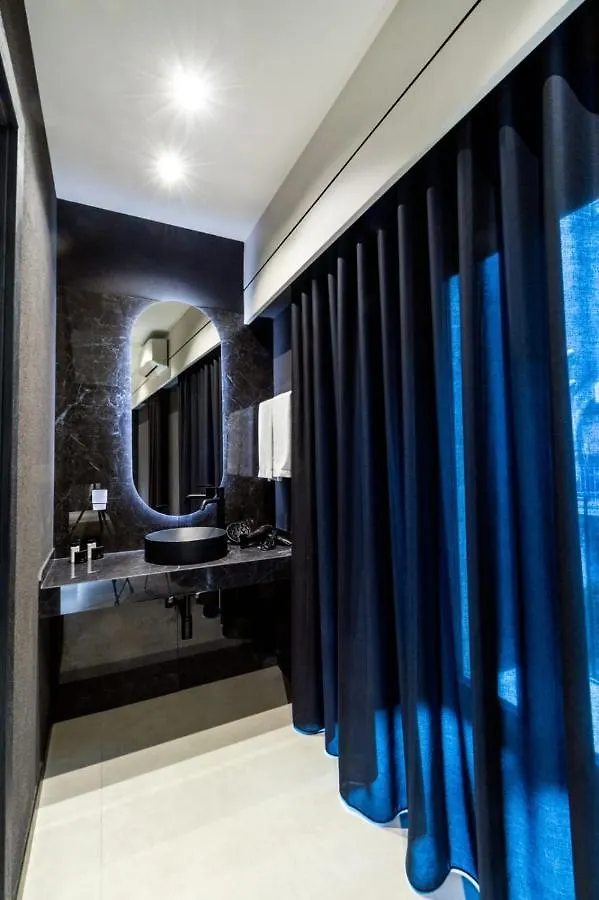 4 Suites 