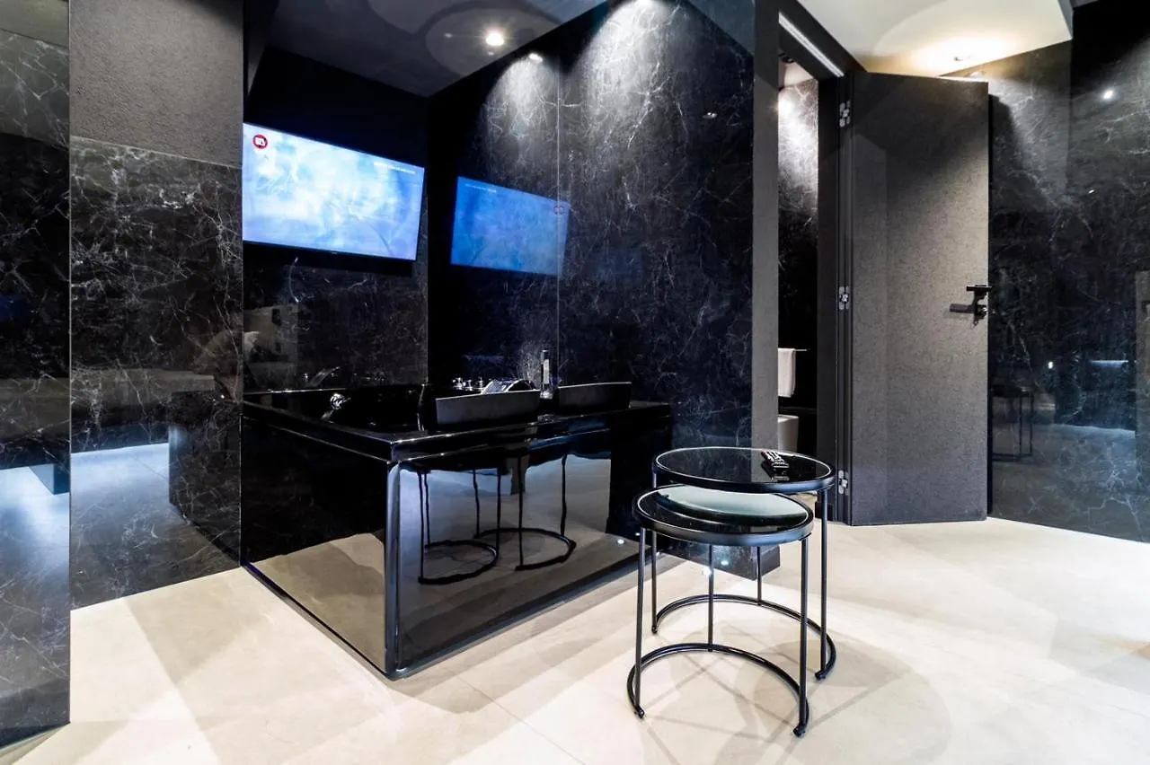 4 Suites 